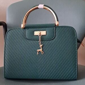 Elegant Green Handbag with Gold Accents